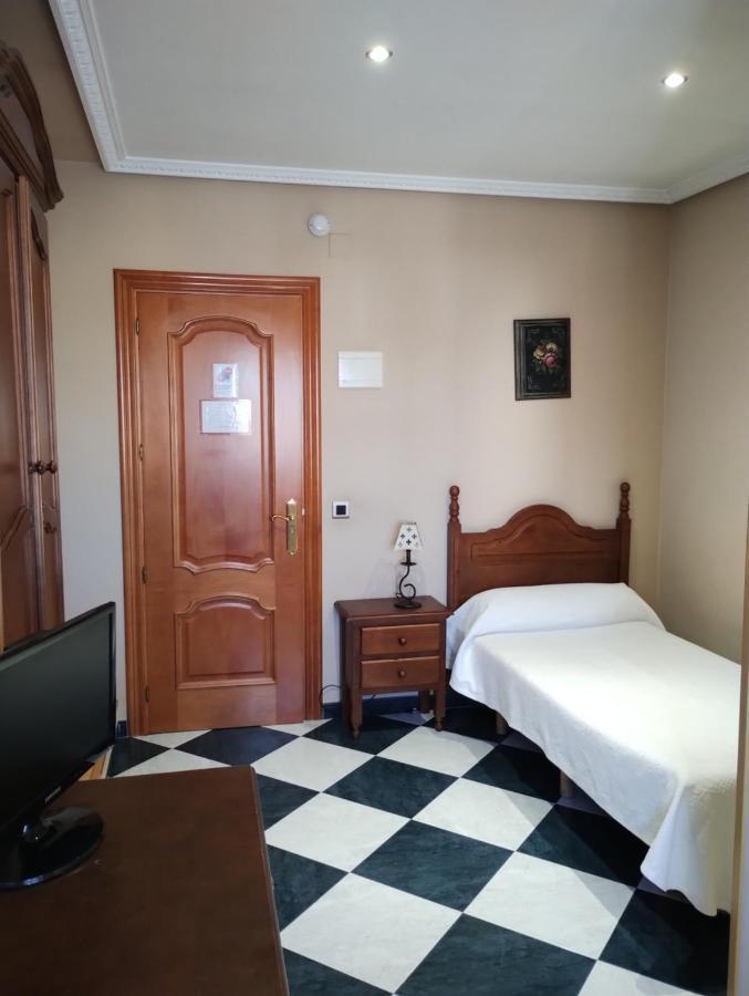 Hostal San Antonio Iscar 객실 사진